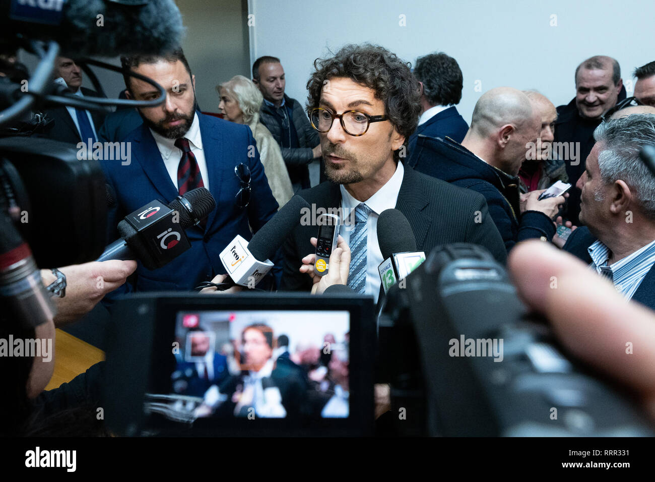 Corigliano Rossano, Italie, 26 février, 2019 - Danilo Toninelli, Ministre des Infrastructures et des Transports, au cours de la conférence de presse après sa visite à Calabria, Italie. Credit : Alfonso Di Vincenzo/Kontrolab/Alamy Live News Banque D'Images