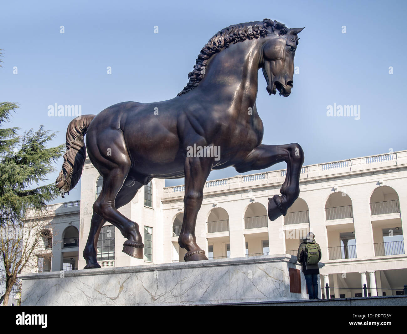 MILAN, ITALIE - 15 février 2019 : Leonardo's Horse (aka Gran Cavallo) la plus grande statue équestre dans le monde par Leonardo da Vinci et Nina Akamu Banque D'Images