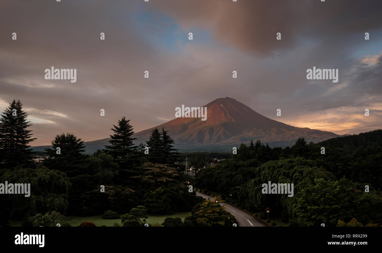 L'aube au Mont Fuji, au Japon. Banque D'Images