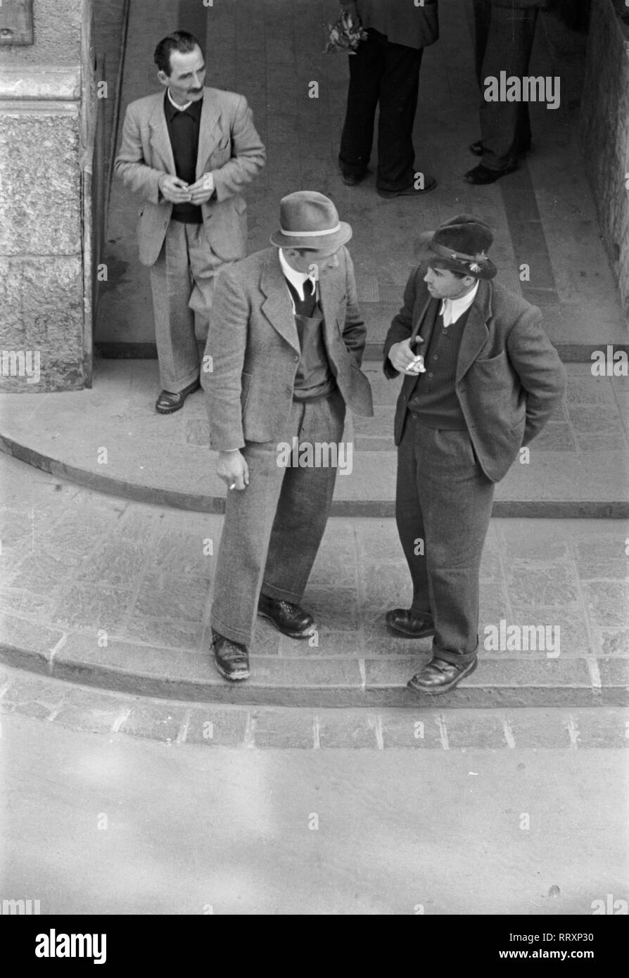 - Südtirol Bozen Bozen, ca.1952, Männer von oben Banque D'Images