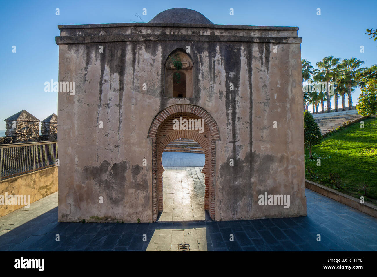 El Morabito bâtiment ou Marabout, dernière forteresse musulmane reste à Templar, Jerez de los Caballeros, Espagne Banque D'Images El Morabito bâtiment ou Marabout, dernière forteresse musulmane reste à Templar, Jerez de los Caballeros, Espagne Banque D'Images