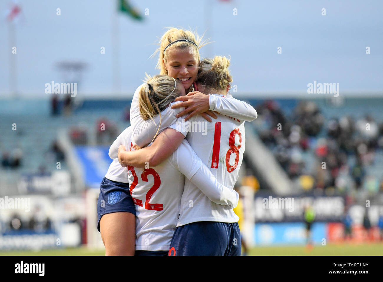 Rachel Daly Beth Mead et Ellen White d'Angleterre de football coupe du monde 2019 femmes friendly - célébrer le jeu but gagnant en SheBelieves la tasse avec l'Angleterre l'équipe nationale de football des femmes contre le Brésil l'équipe nationale de football des femmes. Footballeuses professionnelles sur le terrain. Credit : Don Mennig/Alamy Live News Banque D'Images