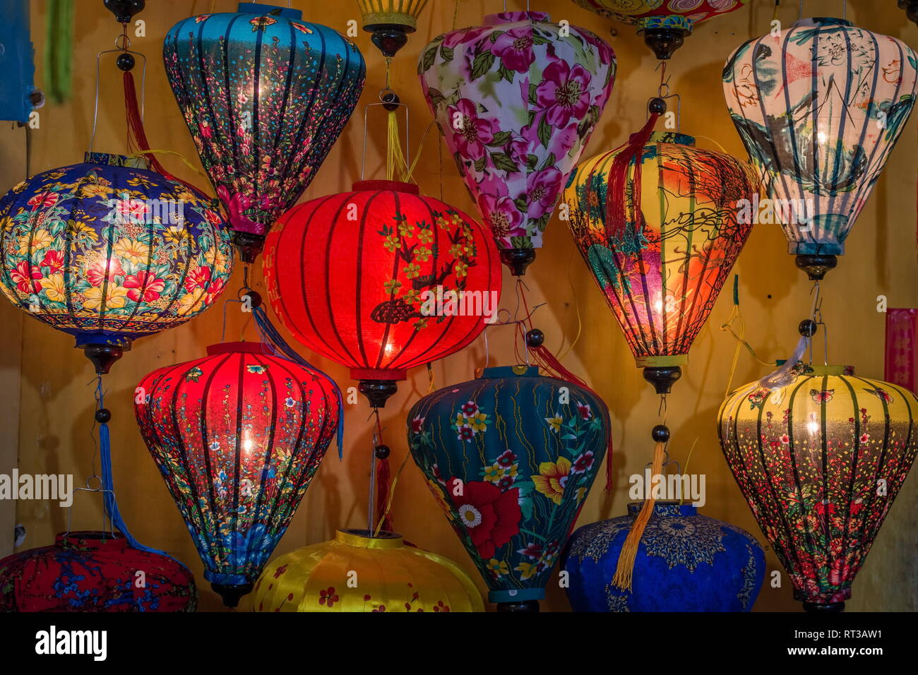 Lanternes colorées traditionnelles lights décoration à Hoi An, Vietnam Banque D'Images