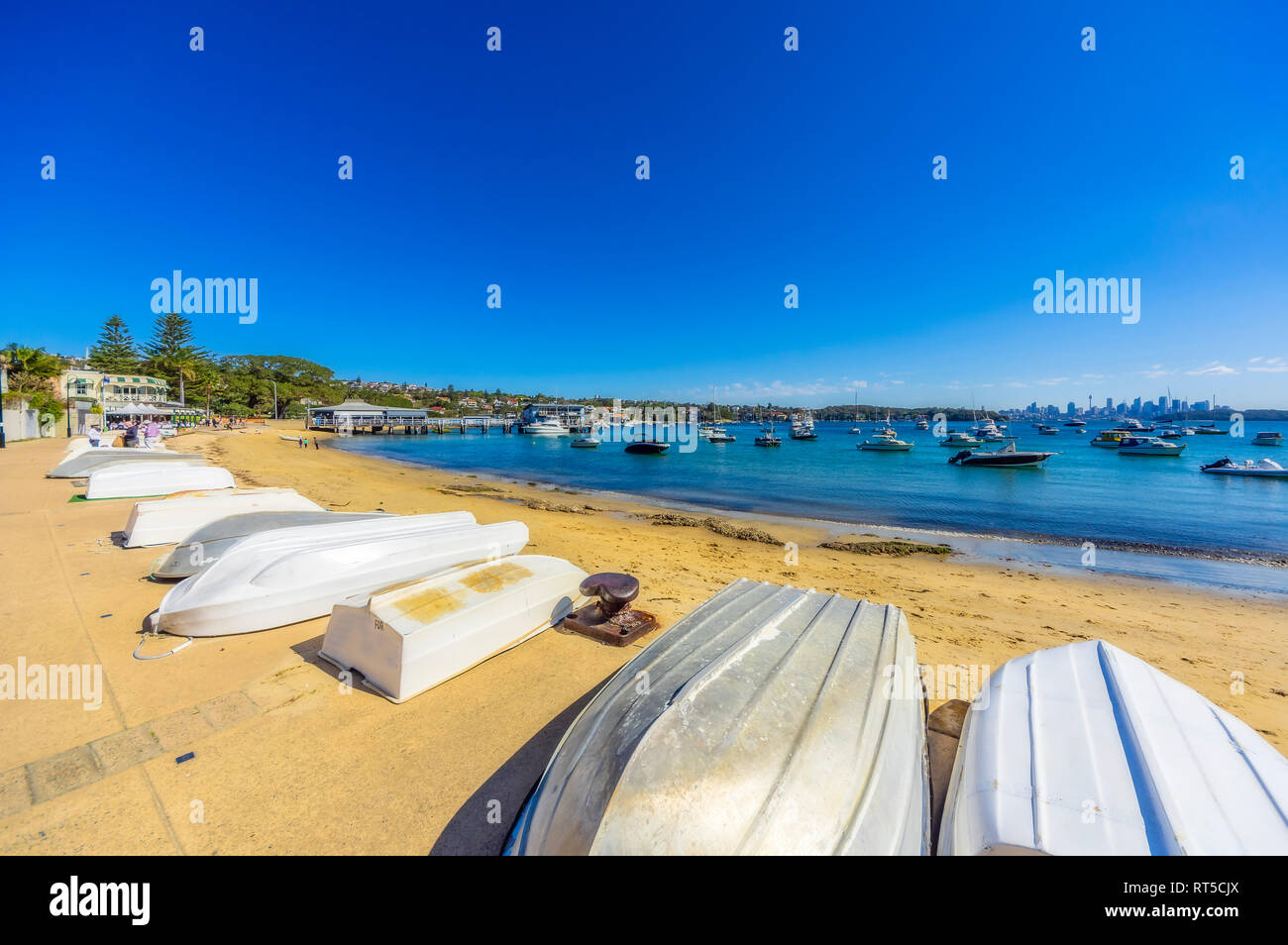 L'Australie, New South Wales, Sydney, Watson Bay, plage avec des bateaux Banque D'Images