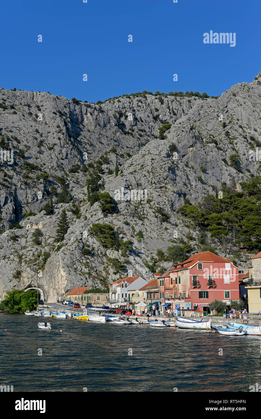 La Croatie, Dalmatie, vue à omis à la rivière Cetina Banque D'Images