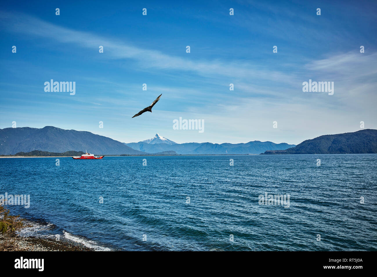 Le Chili, en ferry, Chaiten fjord à la Carretera Austral Banque D'Images