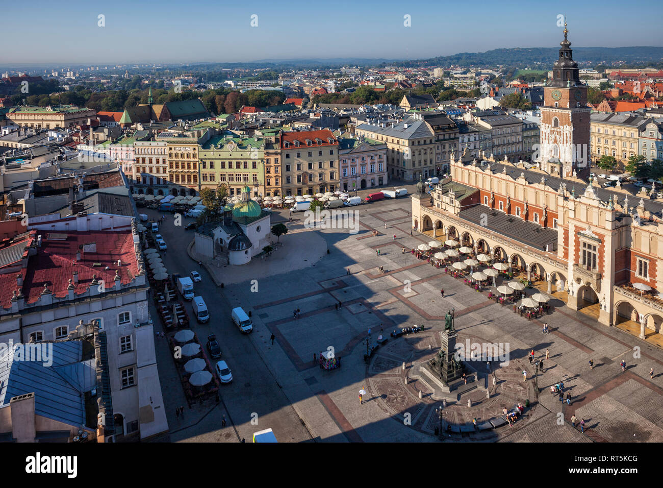 Pologne, Cracovie, vue aérienne sur la place principale de la Vieille Ville Banque D'Images