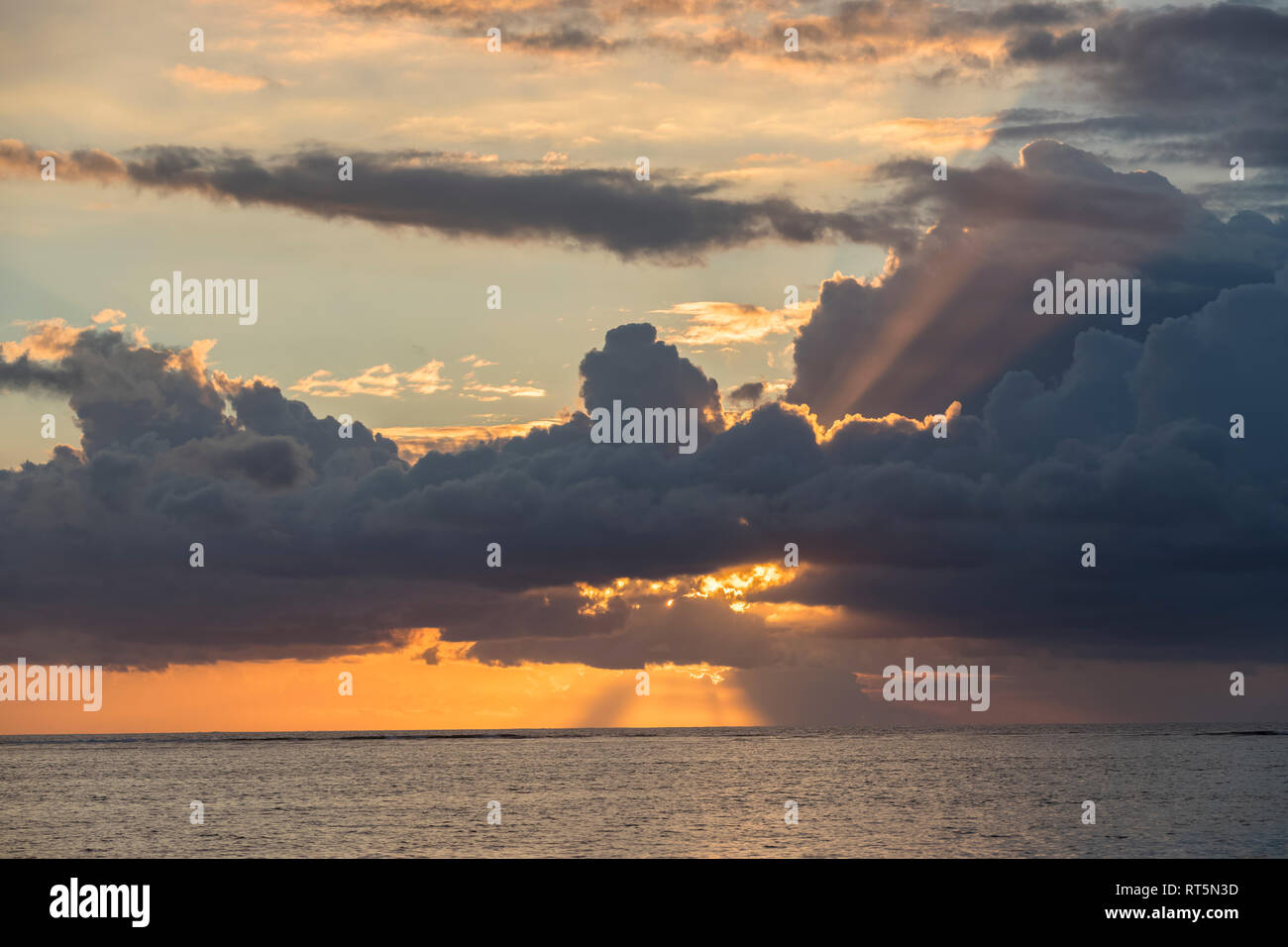 L'île Maurice, le morne, Coucher de soleil sur l'Océan Indien Banque D'Images