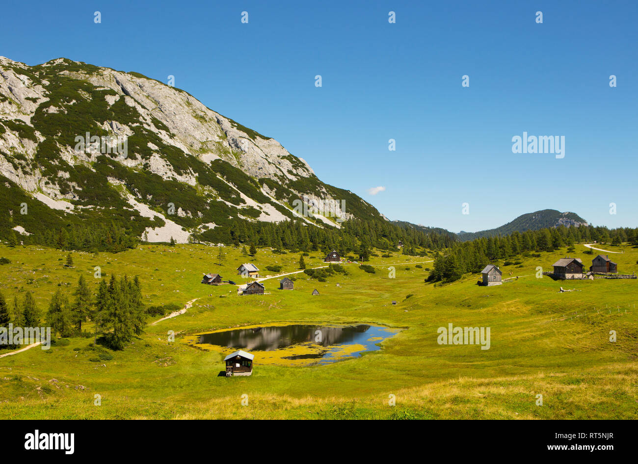 L'Autriche, Styrie, Tauplitz, Totes Gebirge, Alpine cabines Banque D'Images