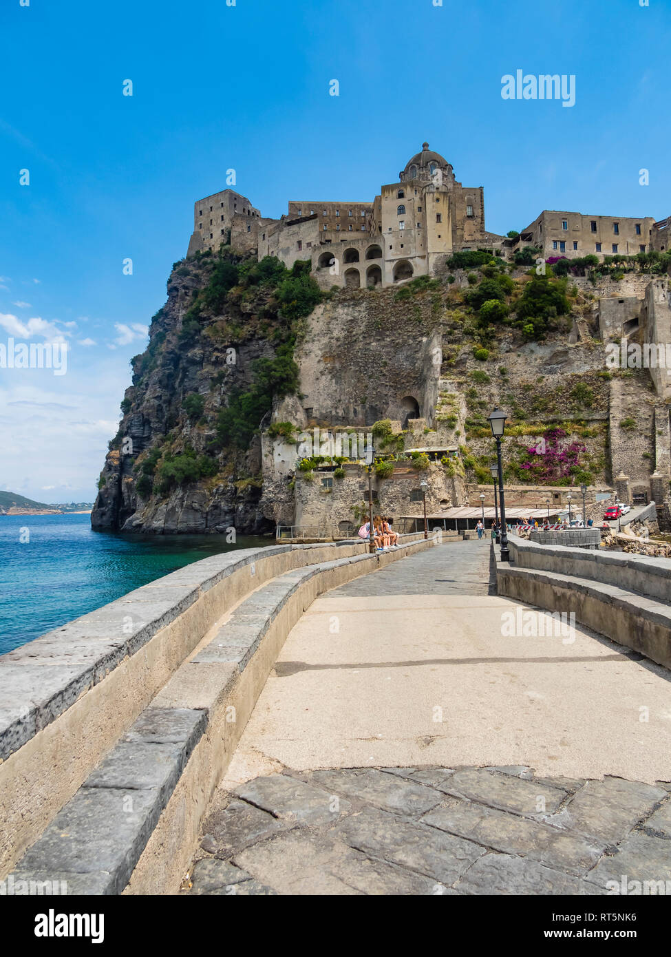 L'Italie, Campanie, Naples, Golfe de Naples, Ischia Island, Château Aragonais sur Rock Island Banque D'Images