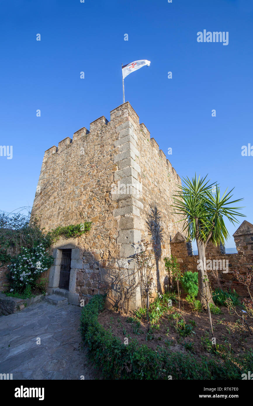 Tour de sang à la Forteresse templière de Jerez de los Caballeros, en Espagne. Ici ont été décapités Le templier qui n'accepter la dissolution de l'Ordre Banque D'Images Tour de sang à la Forteresse templière de Jerez de los Caballeros, en Espagne. Ici ont été décapités Le templier qui n'accepter la dissolution de l'Ordre Banque D'Images