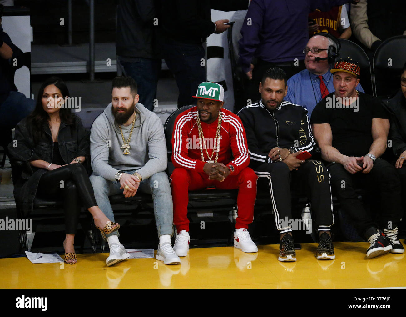 Los Angeles, Californie, USA. Feb 27, 2019. Floyd Mayweather Jr. assiste à un match de basket de la NBA entre les Lakers de Los Angeles et New Orleans Pelicans Mercredi, Février 27, 2019, dans la région de Los Angeles. Ringo : crédit Chiu/ZUMA/Alamy Fil Live News Banque D'Images