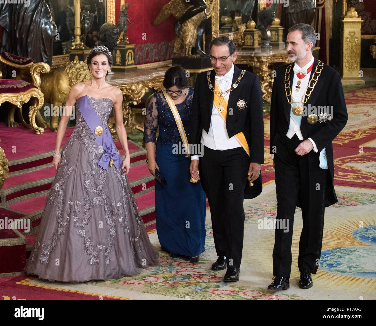 Le roi Felipe VI d'Espagne, la Reine Letizia d'Espagne, président Martin Vizcarra, Maribel Dia lors de la visite du Président du Pérou Martin Vizcarra à l'Espagne au Palais Royal de Madrid. Banque D'Images