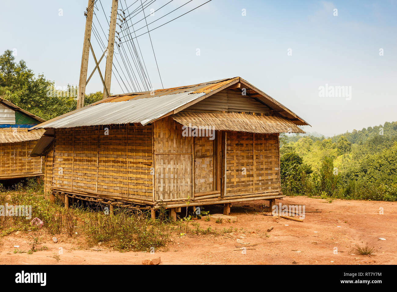Maison en bambou Banque de photographies et d’images à haute résolution — free download