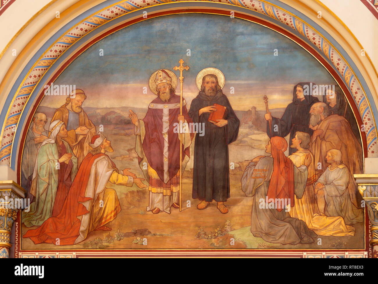 PRAGUE, RÉPUBLIQUE TCHÈQUE - le 17 octobre 2018 : la fresque de Saint Cyrille et Méthode à l'église par Metodeje Svatého Cyrila František Sequens à partir de l'extrémité des Banque D'Images