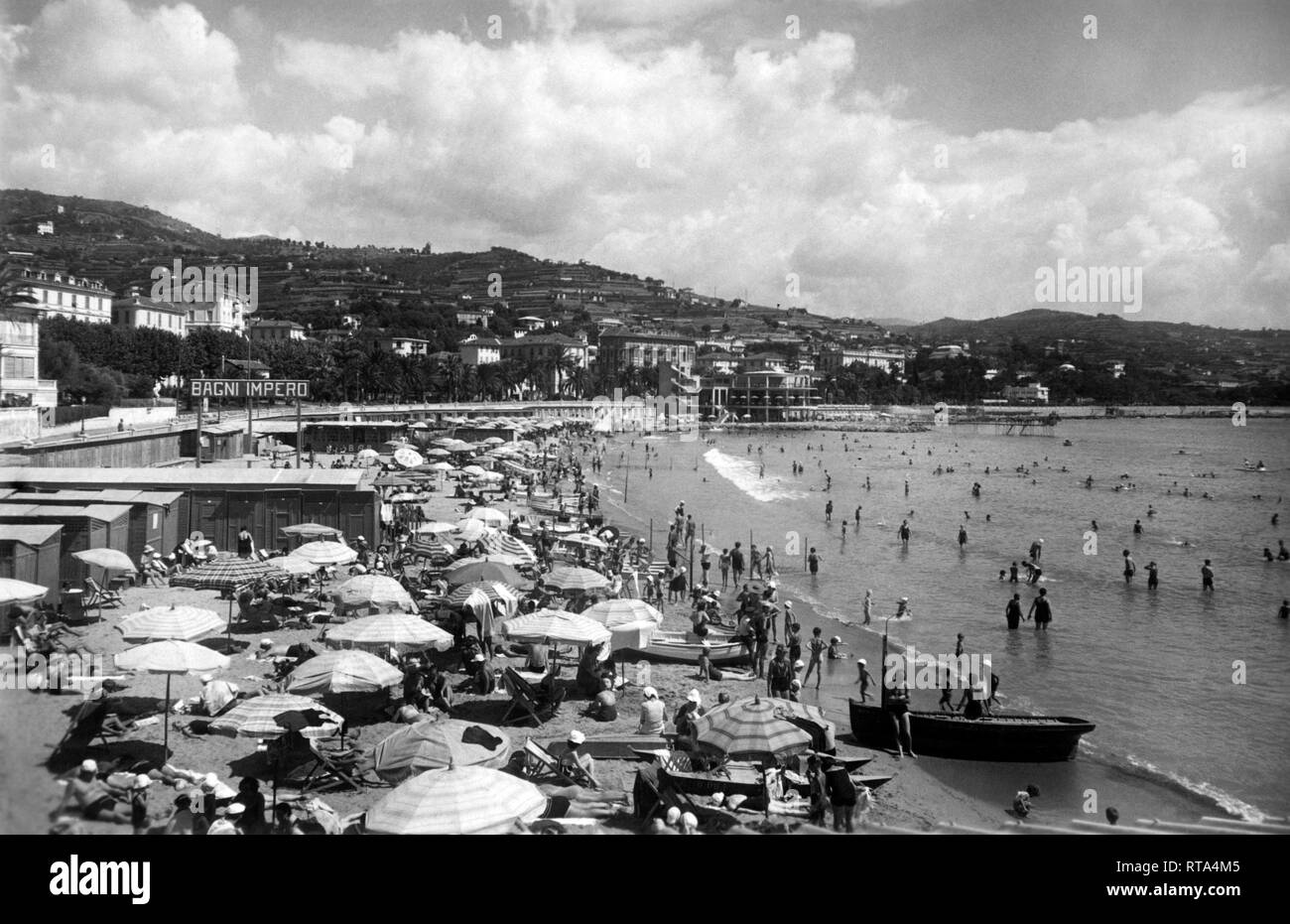 Plage, San Remo, en ligurie, italie, 1920-30 Banque D'Images