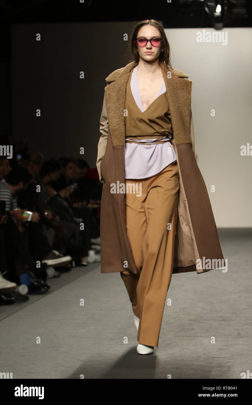 Modèles sur le podium lors de l'Angelia Ami fashion show dans le cadre de la Semaine de la mode de Rome comprend : Modèles Quand : 26 Jan 2019 Credit : IPA/WENN.com **Uniquement disponible pour publication au Royaume-Uni, USA, Allemagne, Autriche, Suisse** Banque D'Images