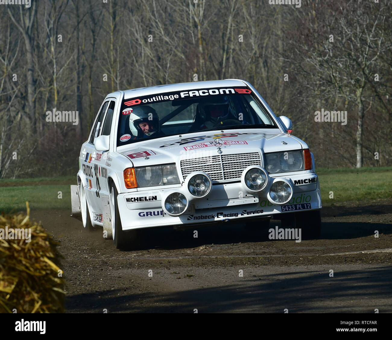 Mercedes 190e Banque de photographies et d’images à haute résolution ...