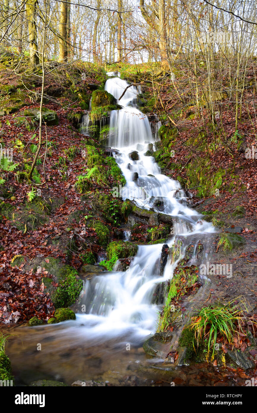 Cascade, Hardcastle Crags, Hebden Bridge, West Yorkshire Banque D'Images