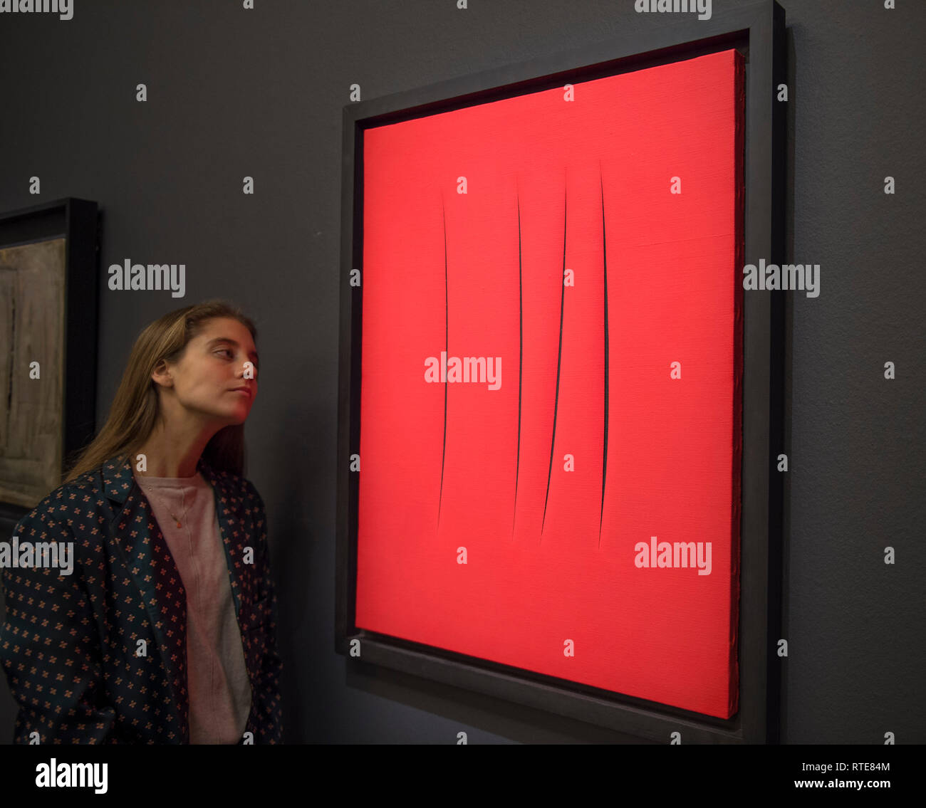 Sotheby's, New Bond Street, London, UK. 1 mars, 2019. L'Art Contemporain vente aperçu. Lucio Fontana. Concetto spaziale, attentes, 1966. Estimé à £200 000 2,800,000-3,. La vente a lieu le 5 mars 2019. Credit : Malcolm Park/Alamy Live News. Banque D'Images