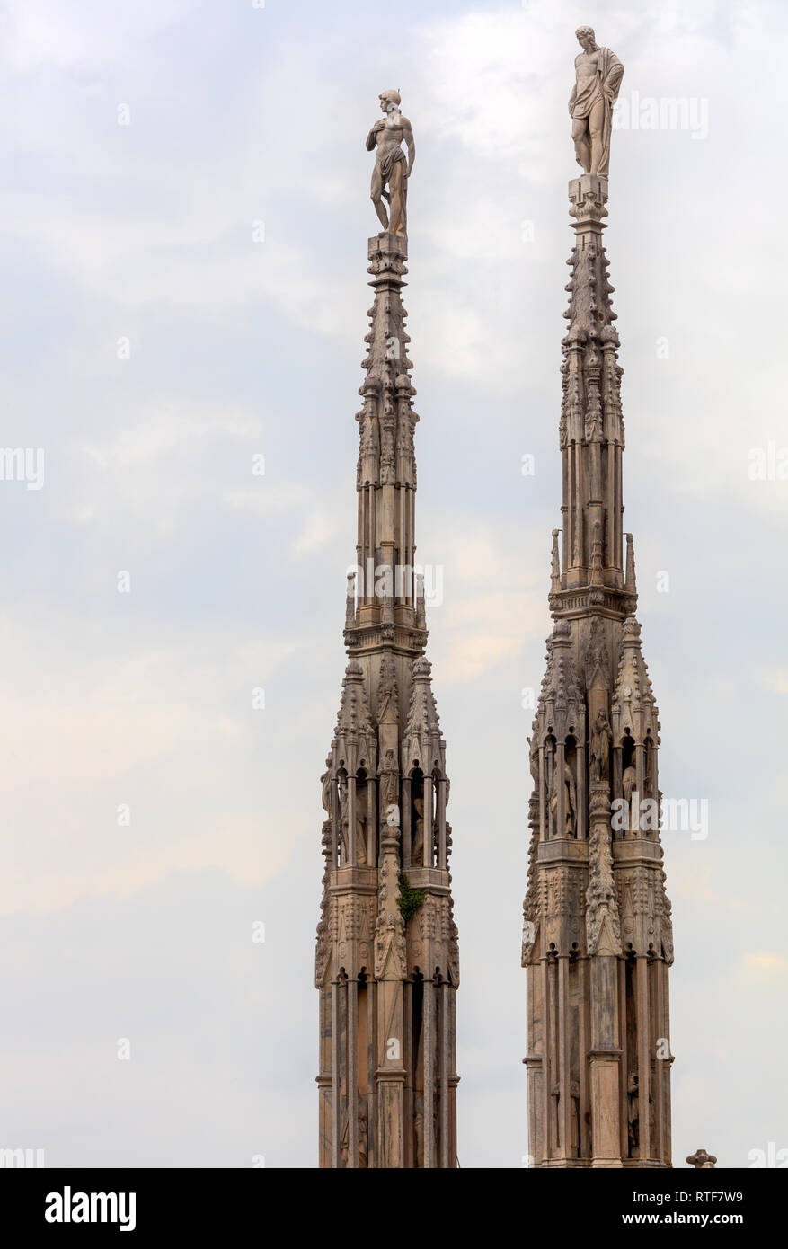 Vue depuis le toit de la cathédrale, le Duomo, Milan, Lombardie, Italie Banque D'Images