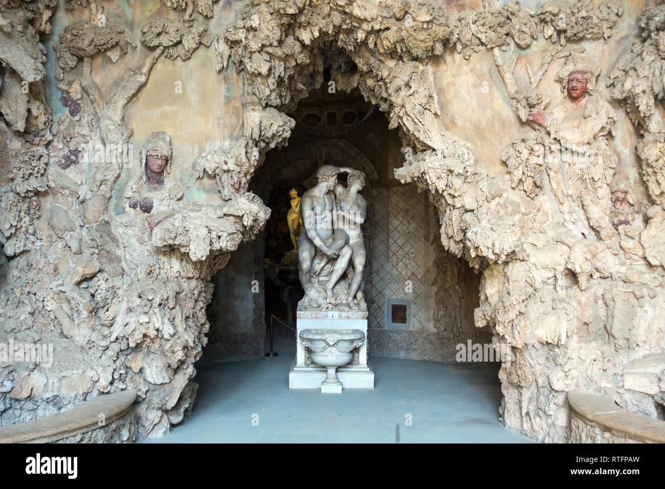Florence, Toscane, Italie, l'entrée de la grotte de Buontalenti dans Boboli. Unesco World Heritage site. Banque D'Images