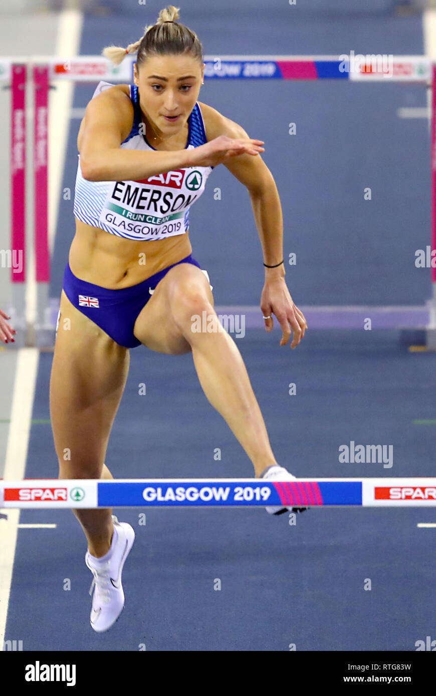 Great Britain's Niamh Emerson participe à la chaleur 60 m haies 1 au cours de la première journée de l'Indoor d'athlétisme à l'Emirates Arena, Glasgow. Banque D'Images
