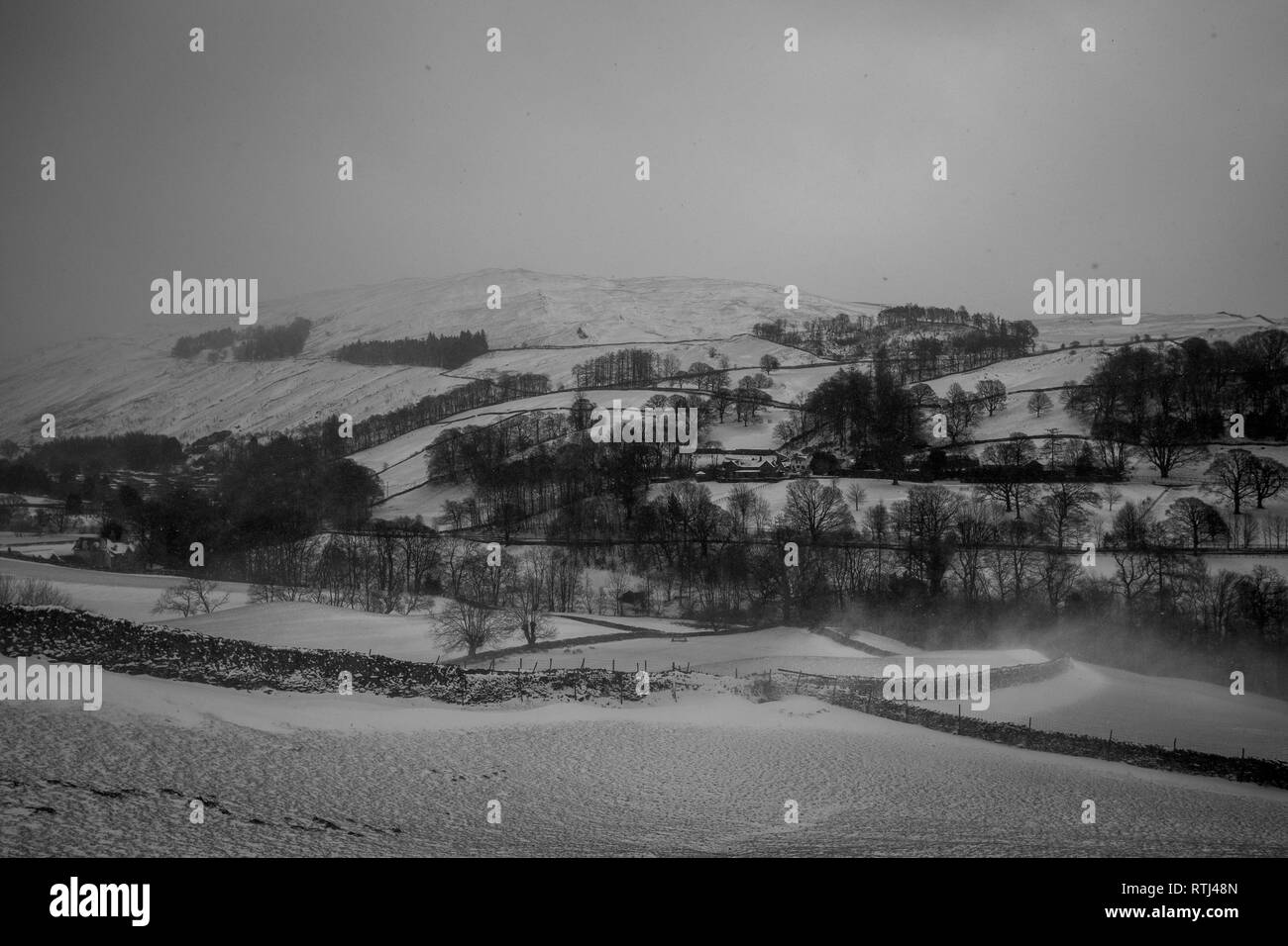 Paysage hiver neige atmosphérique Lake District UK Banque D'Images