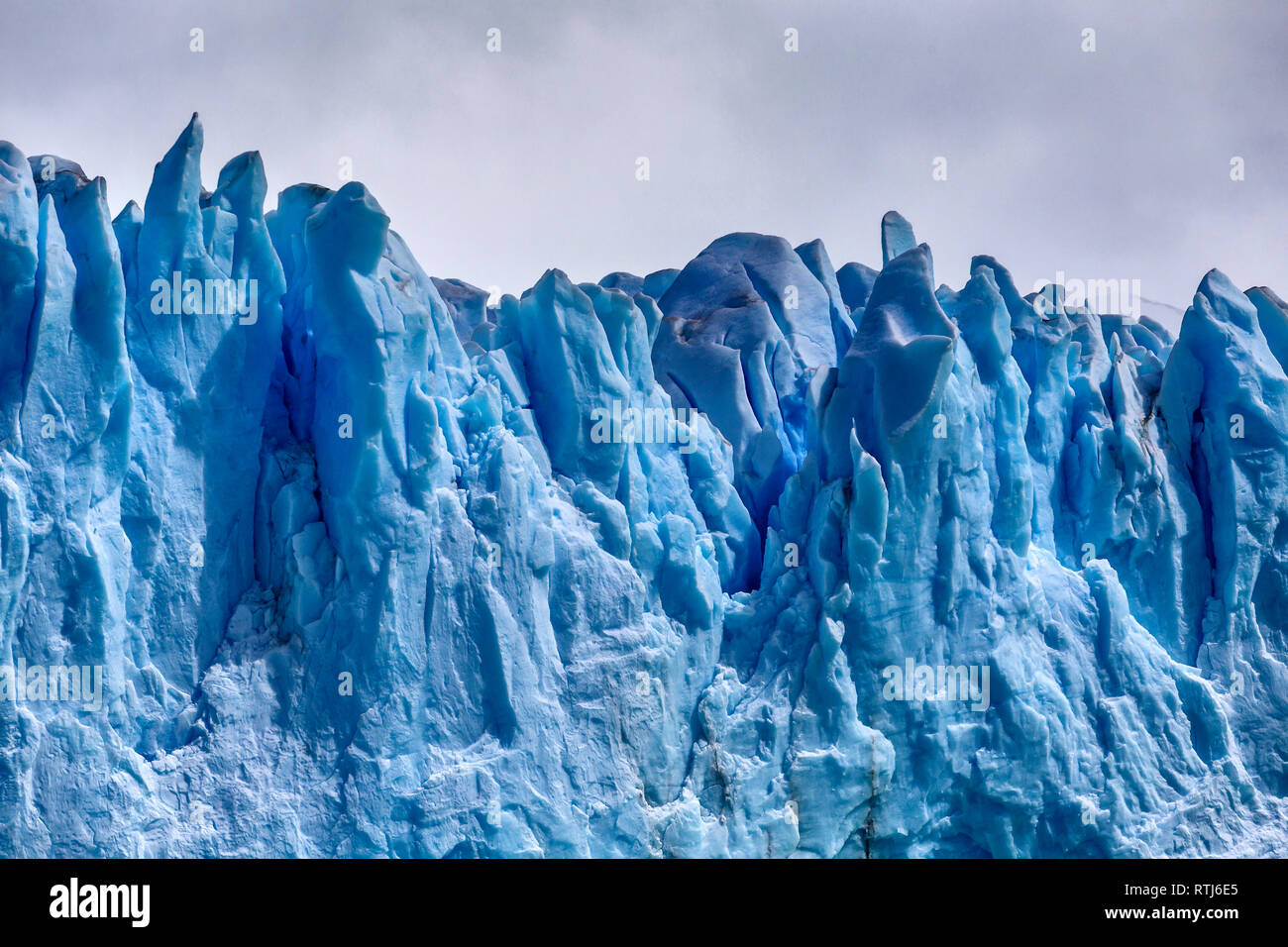 Le glacier Perito Moreno, le Parc National Los Glaciares, Patagonie, Lago Argentino, Province de Santa Cruz, Argentine Banque D'Images