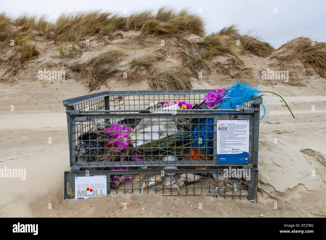 Nordseeinsel Langeoog, Ostfriesland, Niedersachsen, Strand, Strand Vétroz Sa Fort, hier können Strand Vétroz sa ablegen Besucher, den sie am Strand gefunden hab Banque D'Images