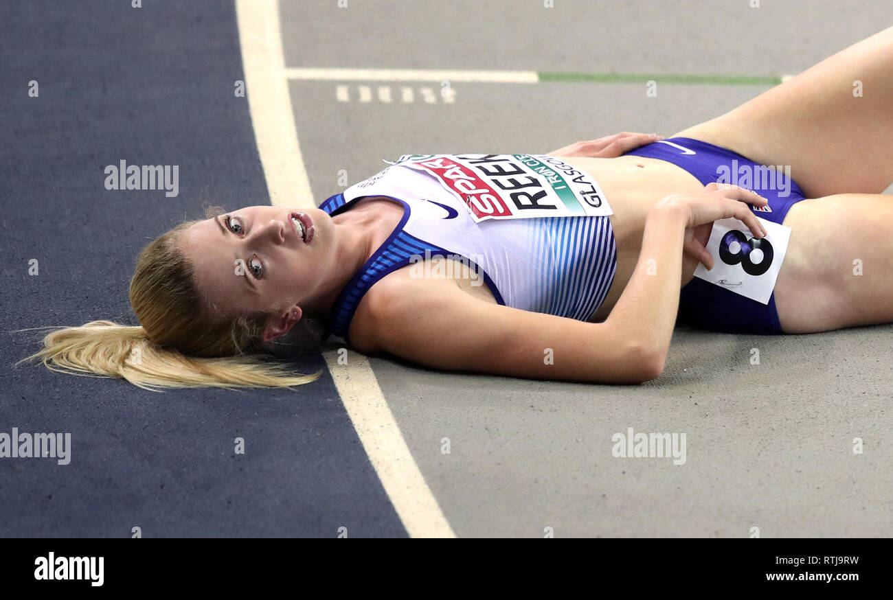 La société britannique Jemma Reekie réagit après le 1500m femmes 2 la chaleur au cours de la première journée de l'Indoor d'athlétisme à l'Emirates Arena, Glasgow. Banque D'Images