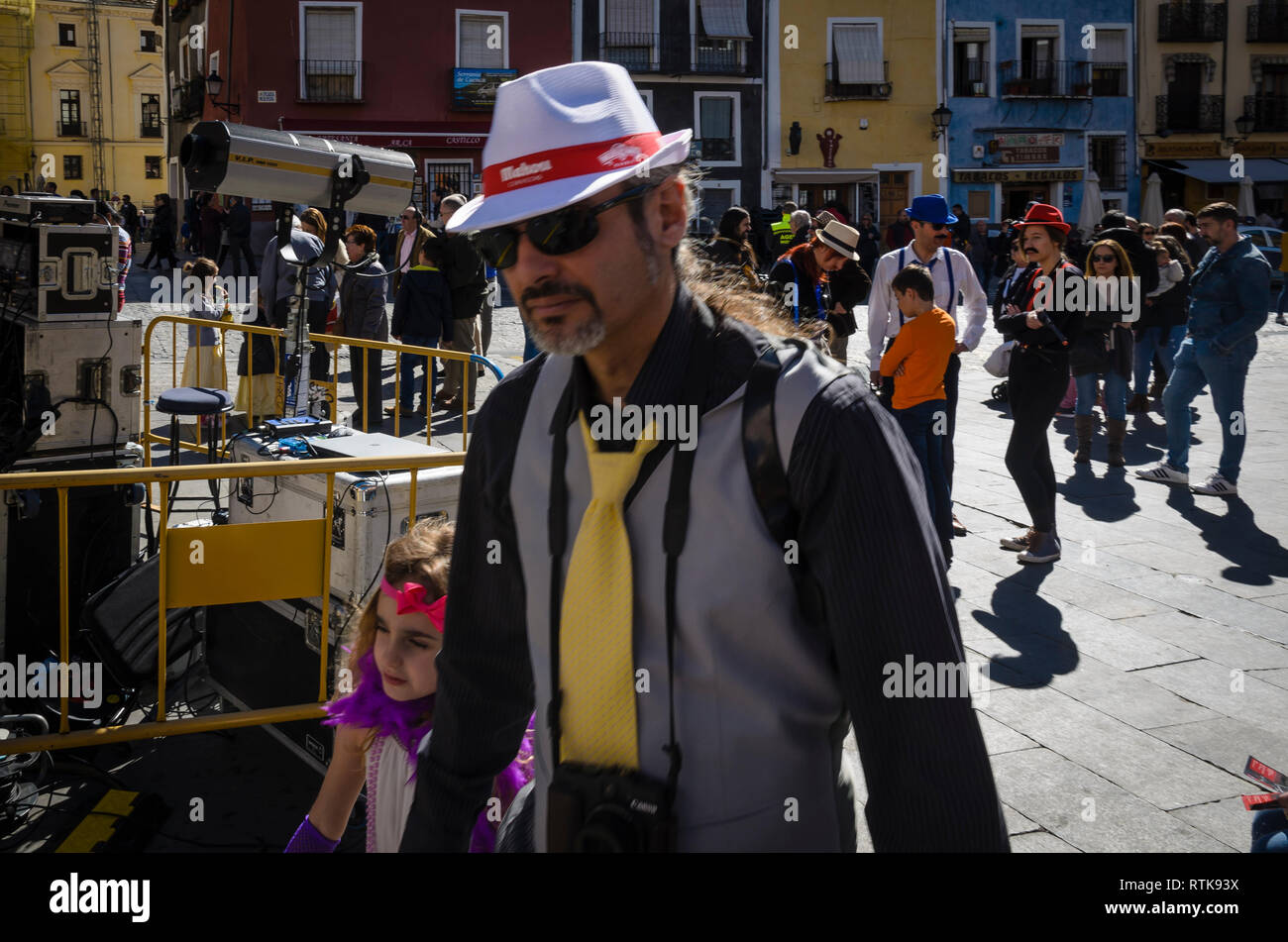 Cuenca, Espagne. 2 mars, 2019. Cuenca carnaval festivités avec antiquités voiture, Mayor 2 mars 2019, la ville de Cuenca, Espagne, le 2 mars 2019. Credit : Enrique Davó/Alamy live news. Banque D'Images