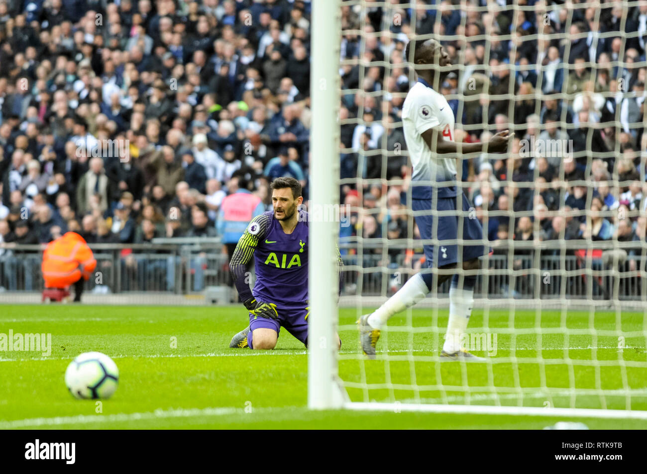 Londres, Royaume-Uni. 2 mars 2019. Aaron Ramsey d'Arsenal marque son premier but durant le match de championnat entre Arsenal et Tottenham Hotspur au stade de Wembley, Londres, Angleterre le 2 mars 2019. Photo par Adamo Di Loreto. Usage éditorial uniquement, licence requise pour un usage commercial. Aucune utilisation de pari, de jeux ou d'un seul club/ligue/dvd publications. Banque D'Images