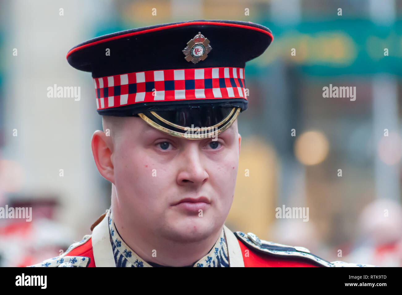 Glasgow, Ecosse, Royaume-Uni. 2 mars, 2019. Membres prenant part dans la ville de Glasgow Courcelles Branch Club garçons apprentis de Derry Procession à travers les rues de la ville, y compris le dépôt de couronnes de fleurs au cénotaphe de George Square. Credit : Skully/Alamy Live News Banque D'Images