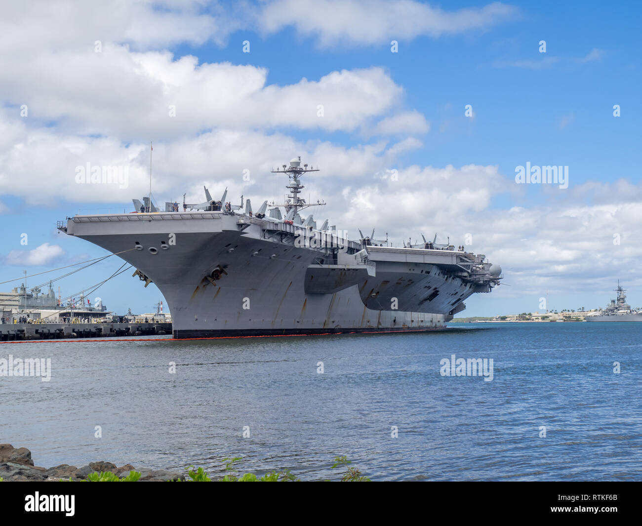 L'USS John C. Stennis le 5 août 2016 à Pearl Harbor, États-Unis. Le John C. Stennis classe Nimitz est un porte-avions à propulsion nucléaire. Banque D'Images