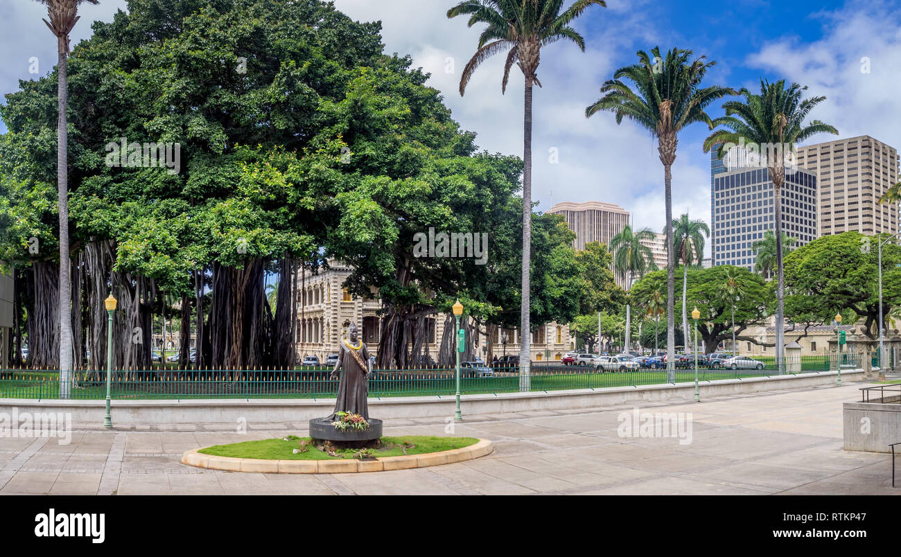 La Reine Lili'uokalani Statue en dehors de l'Arkansas State Capitol Building à Honolulu, Hawaï le 6 août 2016. La Reine Liliuokalani fut le dernier monarque Banque D'Images