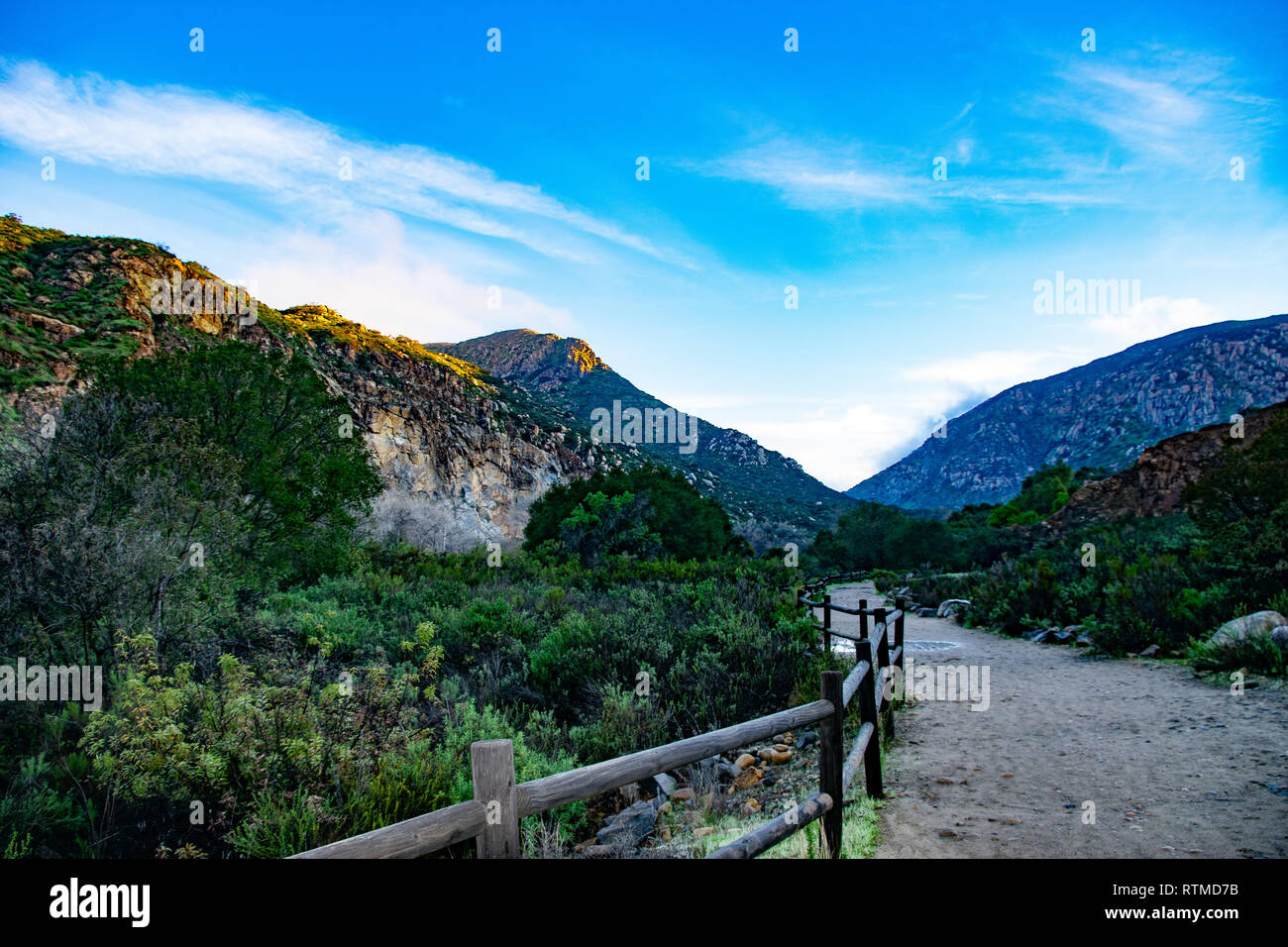 Ce sentier est un sentier kid-friendly dans Mission Trails Regional Park Banque D'Images