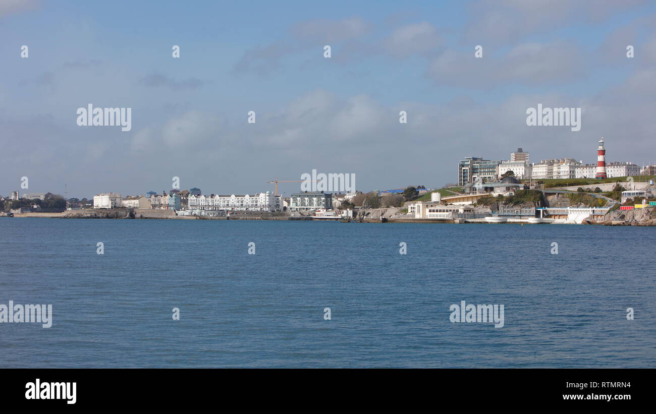 Plymouth, Devon, UK.1er mars 2019. Avis de Plymouth Hoe de Mountbatten brise-lames. La binette est l'un des plus populaires attractions touristiques de plis Banque D'Images