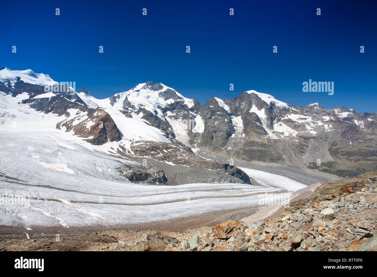 Vue à partir de la Diavolezza sur les montagnes et les glaciers,Suisse Banque D'Images