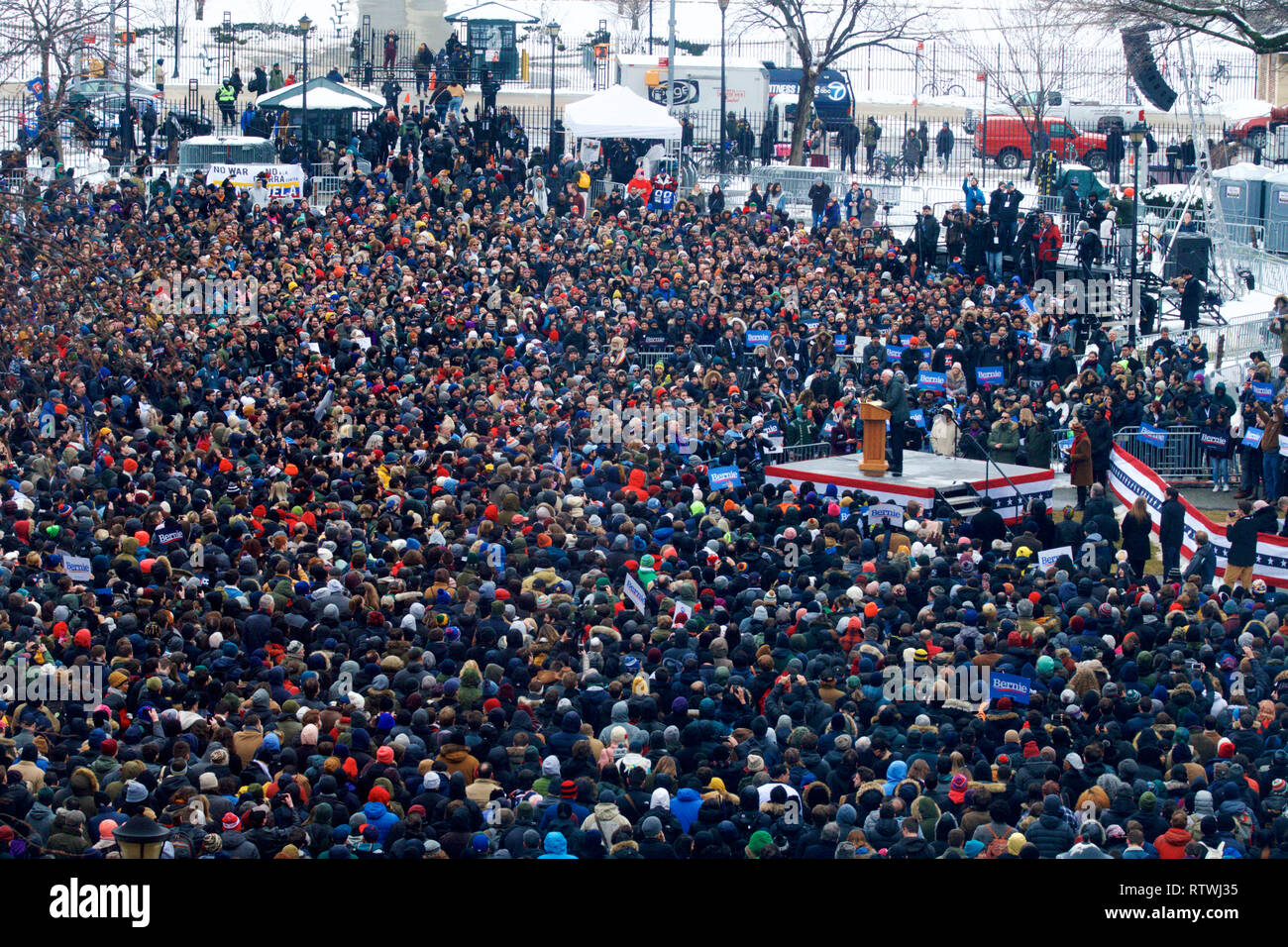 New York, NY, USA. 2 mars, 2019. Bernie Sanders (I-VT) lance sa campagne pour les élections présidentielles américaines de 2020 sur un ticket démocratique lors d'un rassemblement au Brooklyn College, à Brooklyn, New York le 2 mars 2019. Credit : OOgImages/Alamy Live News Banque D'Images