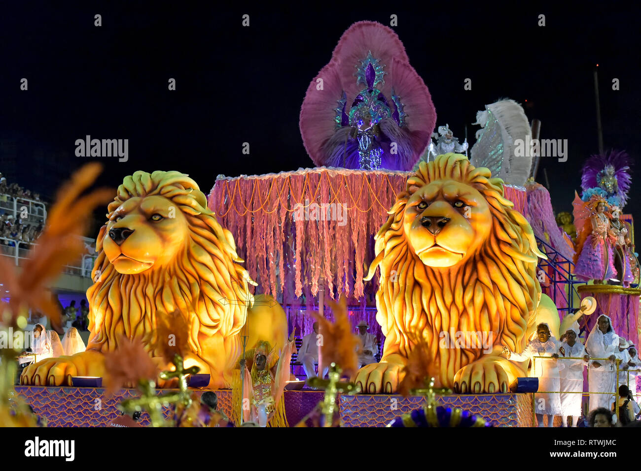 RJ - Rio de Janeiro - 03/02/2019 - défilé de carnaval à Rio Estacio 2019 - Défilé de l'ESTACIO DE SA à l'école de samba durant la présentation des écoles de samba du groupe A à la Sambódromo da la place Marques de Sapucai au Carnaval de Rio 2019 Photo : Thiago Ribeiro / AGIF Banque D'Images