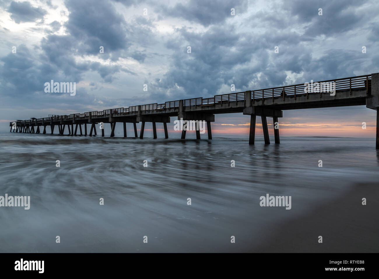 Dawn Jacksonville Beach Banque D'Images