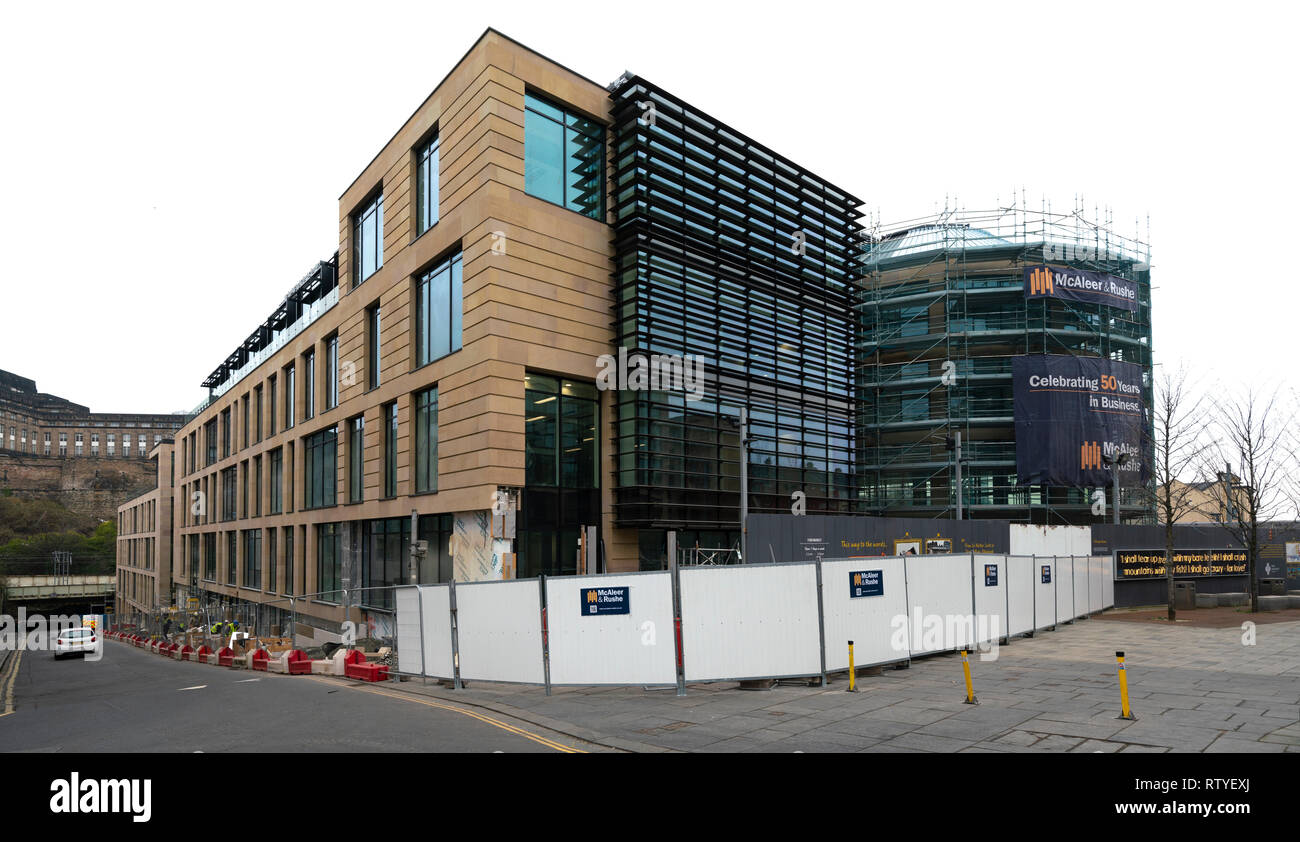 Voir de nouvelles mixtes de Waverley, le développement de la propriété résidentielle et commerciale en construction dans la vieille ville d'Édimbourg, Écosse, Royaume-Uni Banque D'Images
