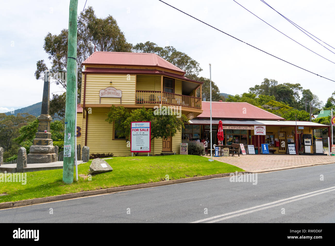 Tilba, , Australia-December 27, 2018 : Street view dans la ville historique de Tilba, classé par le National Trust comme la Central Tilba Conservat Banque D'Images