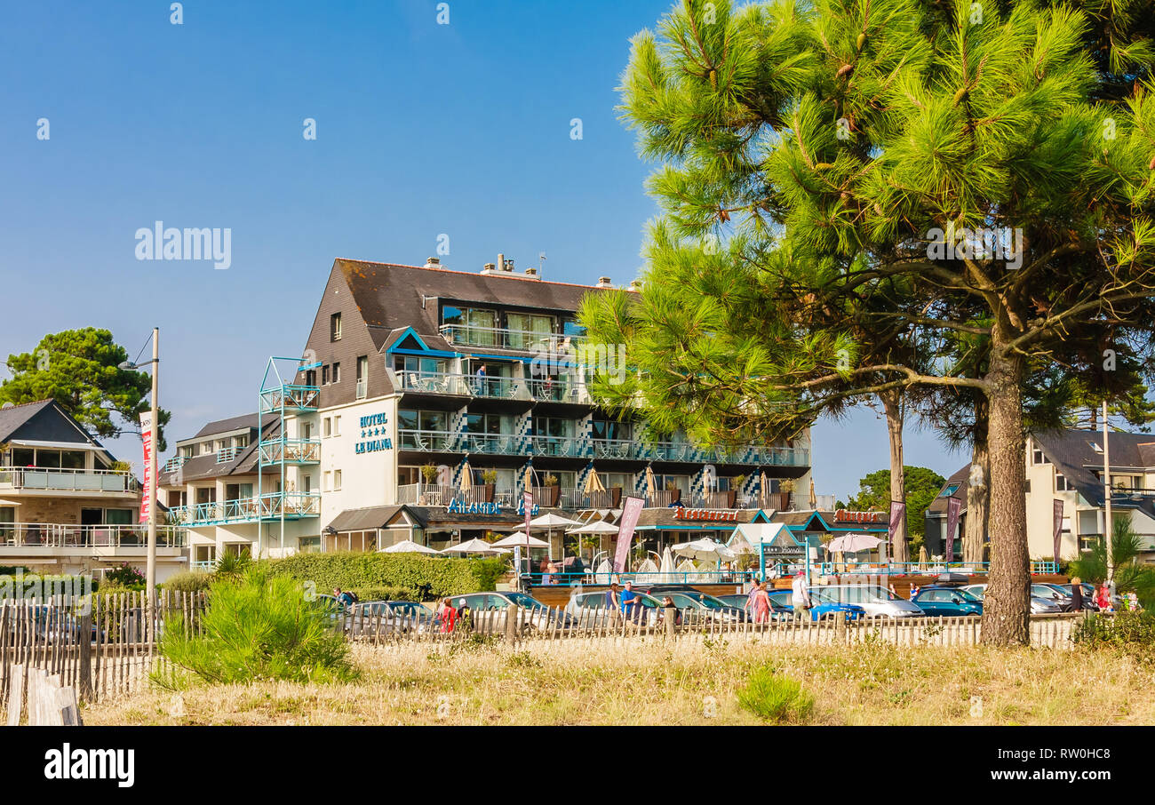 L'extérieur de l'Hôtel Le Diana, Carnac Plage, Carnac, Bretagne, France Banque D'Images