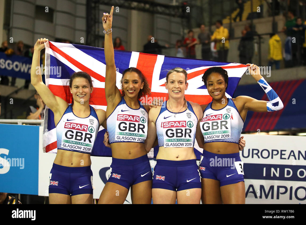 Grande-bretagne l'équipe d'argent à gagner le relais féminin 4x400m en  finale de trois jours de l'Indoor d'athlétisme à l'Emirates Arena, Glasgow  Photo Stock - Alamy