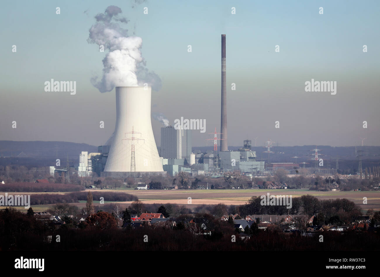 Duisburg, Ruhr, Rhénanie du Nord-Westphalie, Allemagne - STEAG Heizkraftwerk Walsum, l'Walsum centrale est une centrale électrique au charbon à Duisburg Banque D'Images