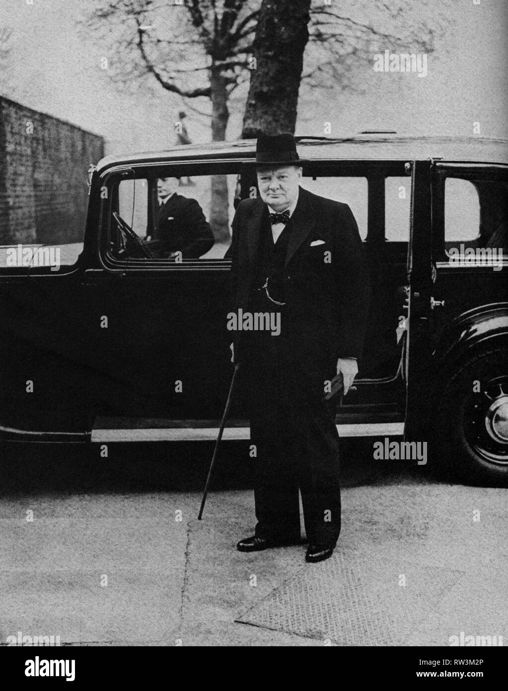 Winston Churchill au défilé des gardes du cheval le 7 mai 1940 Banque D'Images