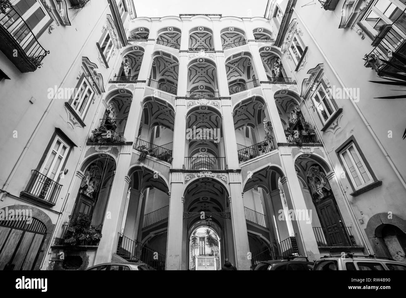 Naples (Italie) - L'Espagnol est un palais du baroque tardif ou Rococo-style palace à rione Sanità dans le centre de Naples. Banque D'Images