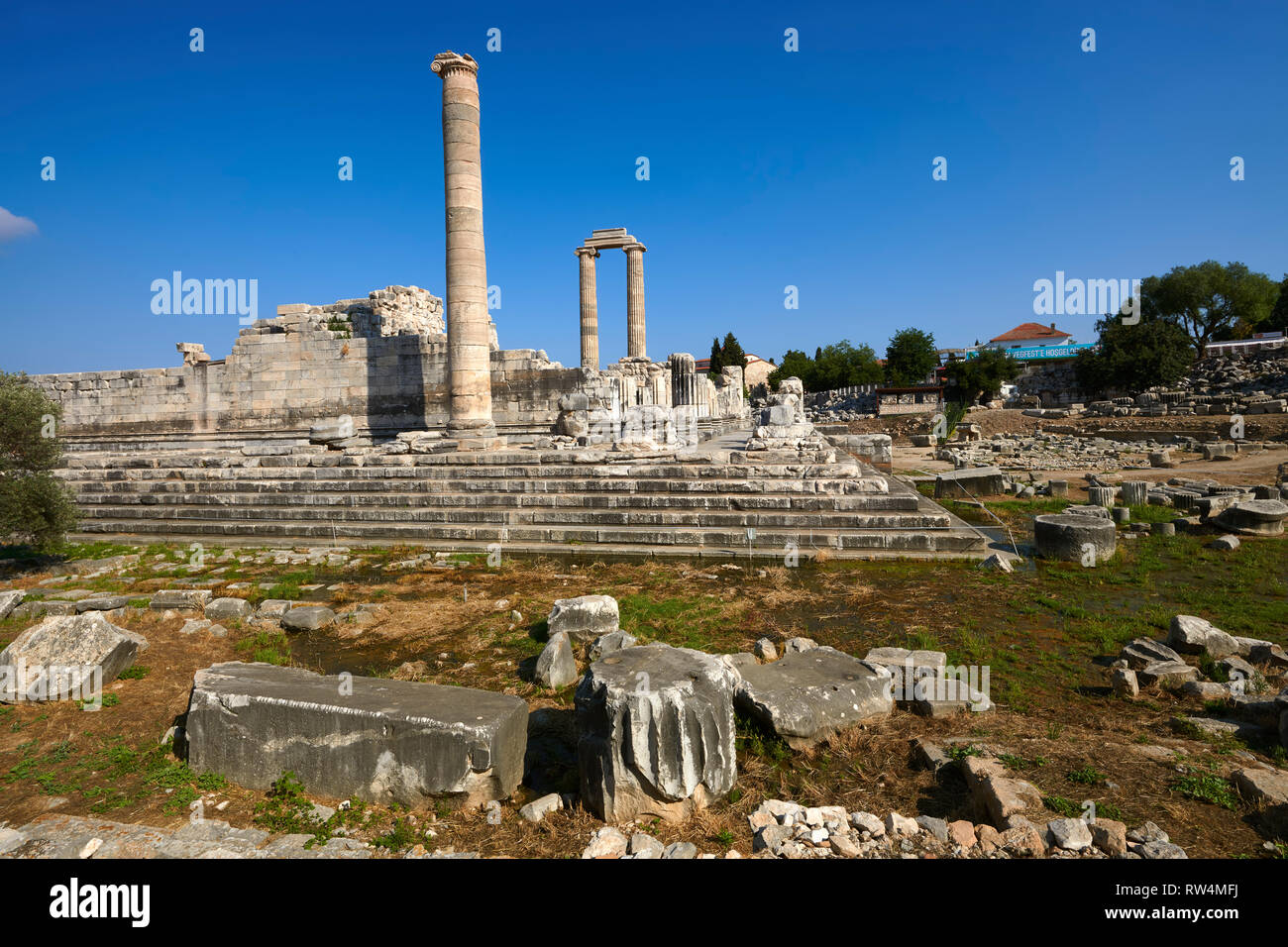 Photo des ruines de l'antique grecque Ionienne Didymes Temple d'Apollon & accueil à l'Oracle d'Apollon. Aussi connu comme le Didymaion terminé vers Banque D'Images